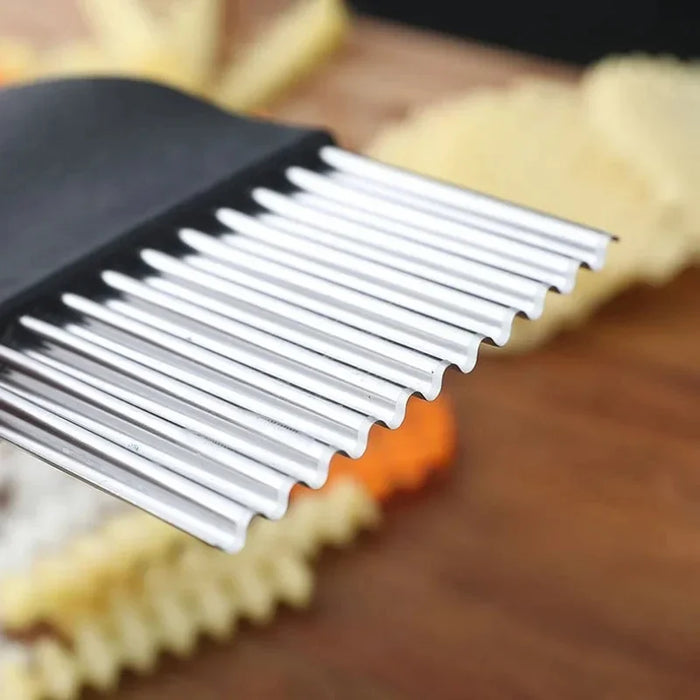 Stainless Steel Crinkle Cutter – Wavy Knife for Chips, Veggies & Fries